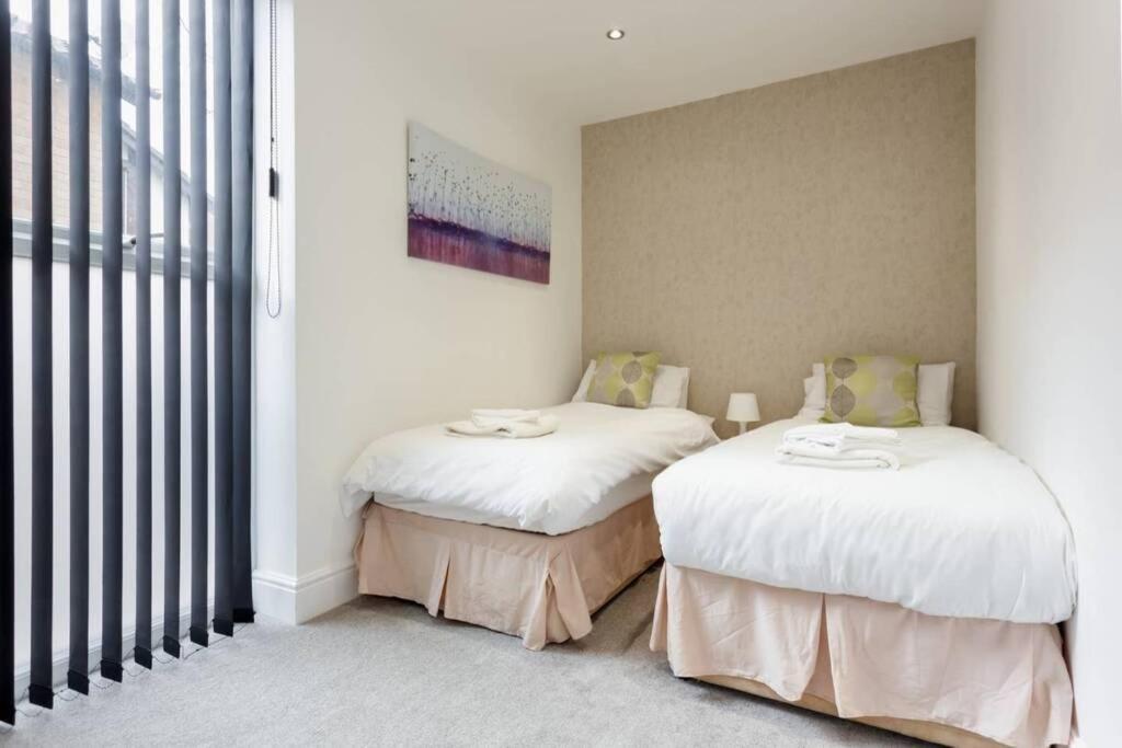 Stylish 2 Bed 2 Bath *Close To Beach And Centre With Parking* Bournemouth Eksteriør billede
