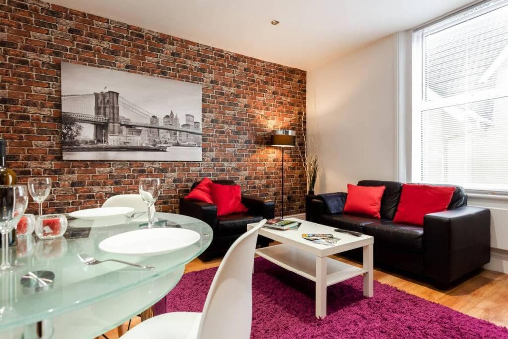 Stylish 2 Bed 2 Bath *Close To Beach And Centre With Parking* Bournemouth Eksteriør billede
